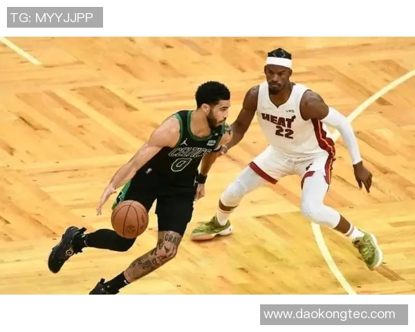 凯尔特人对阵热火第二场半场结束比分揭晓精彩瞬间回顾